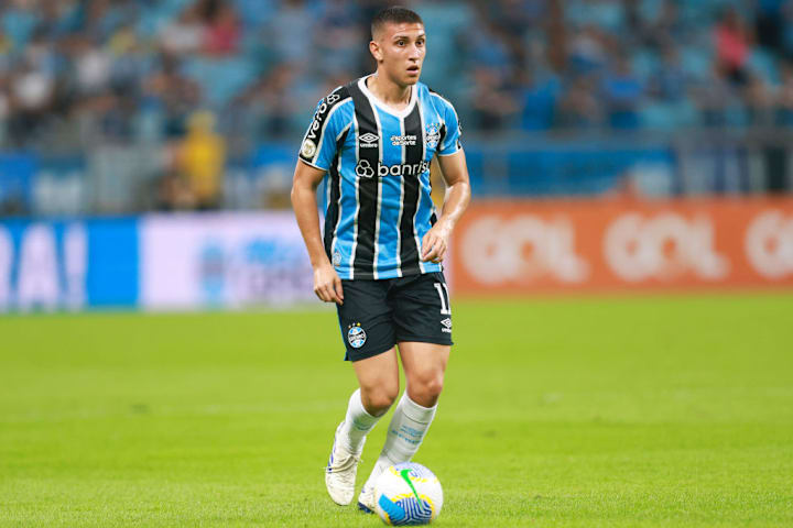 Miguel Monsalve, meia do Grêmi