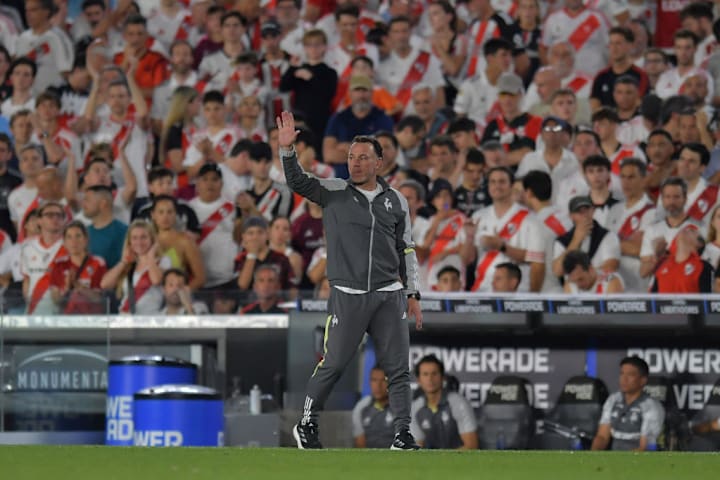 Gabriel Milito, técnico do Atlético-M