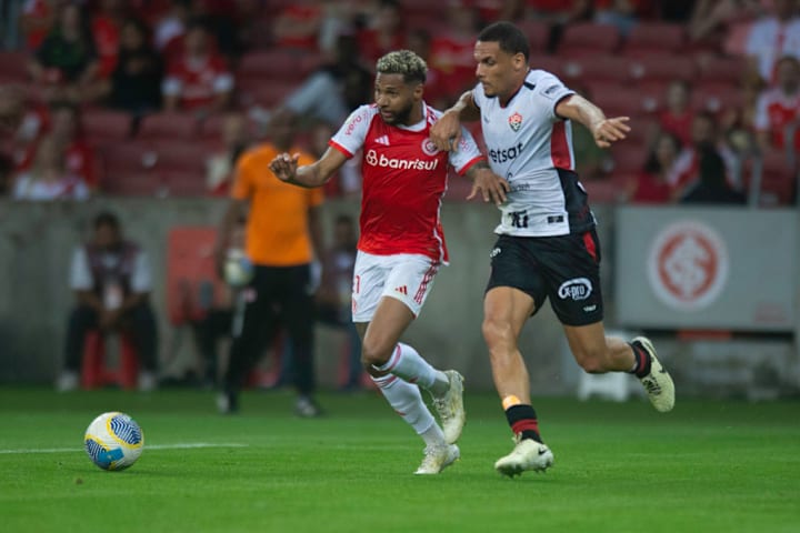 Wesley Ribeiro, Hueglo Neris