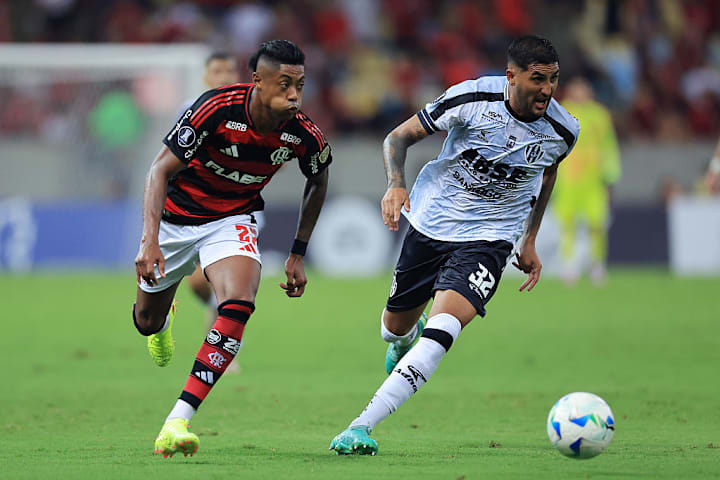 Kevin Vázquez, Bruno Henrique