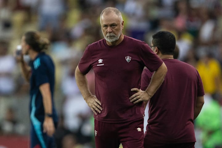 Mano Menezes