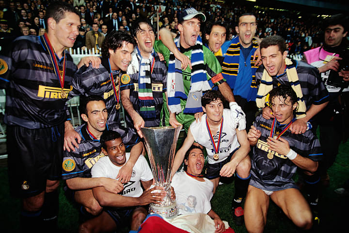 Soccer - 1998 UEFA Cup Final - Inter Milan vs Lazio