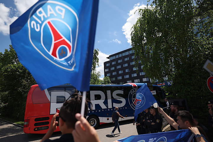 FBL-EUR-C1-PSG-ARRIVAL