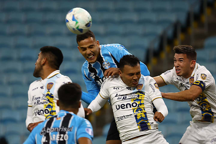 FBL-SUDAMERICANA-GREMIO-LUQUEÑO