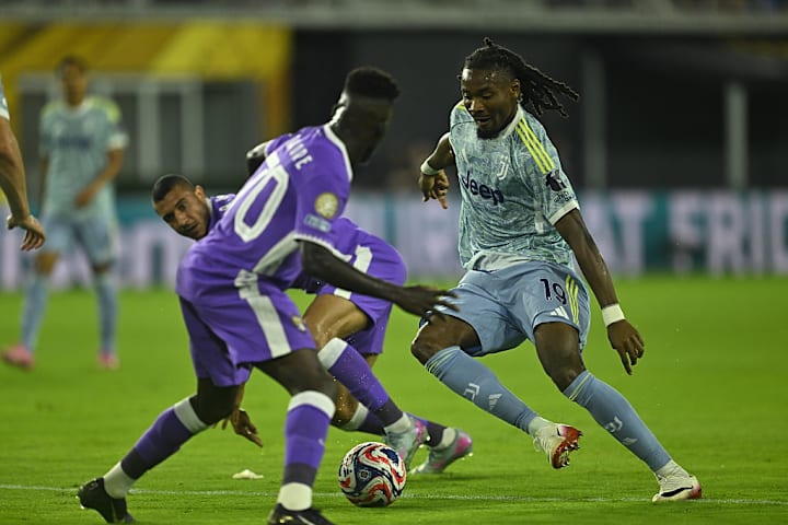Al Ain v Juventus - FIFA Club World Cup 2025