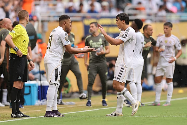 Kylian Mbappe, Gonzalo Garcia