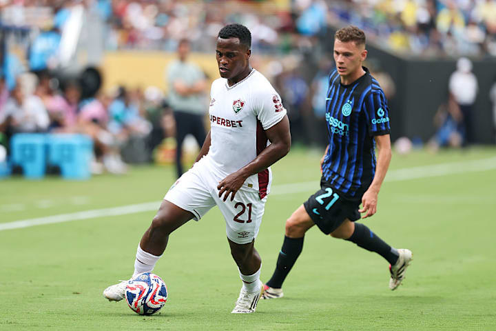 Jhon Arias, Kristjan Asllani