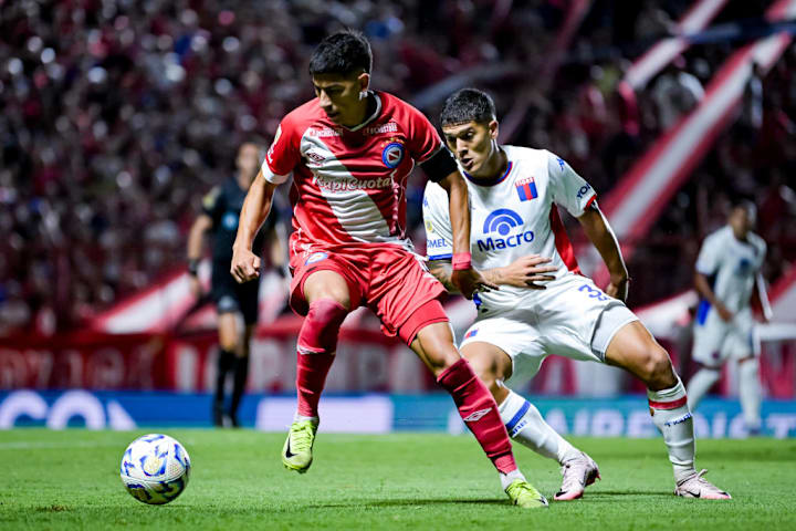 Alan Rodriguez, Nahuel Banegas