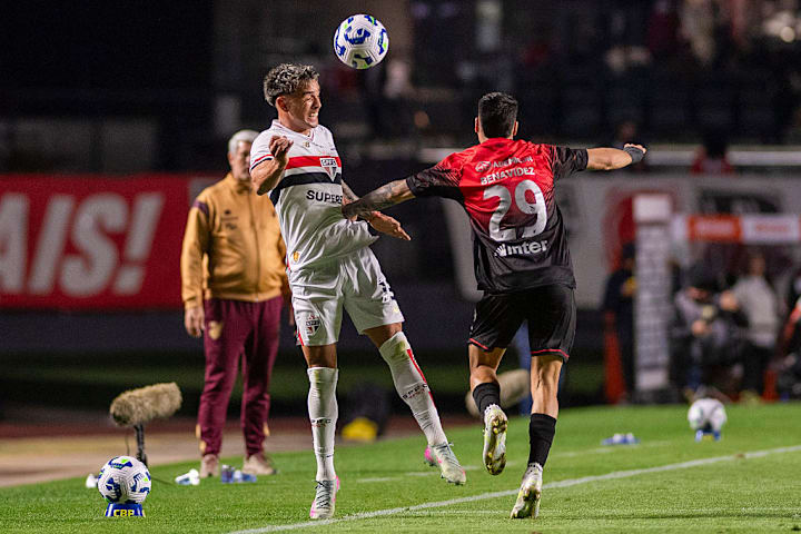 Enzo Díaz, Gastón Benavídez