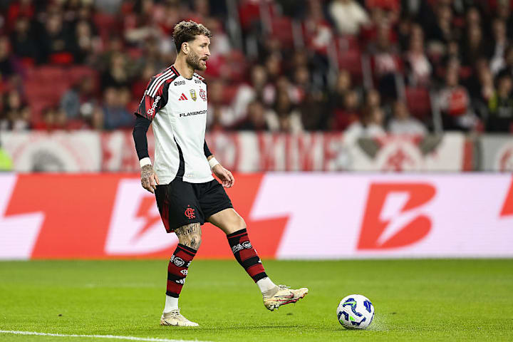 Internacional v Flamengo - Brasileirao 2025