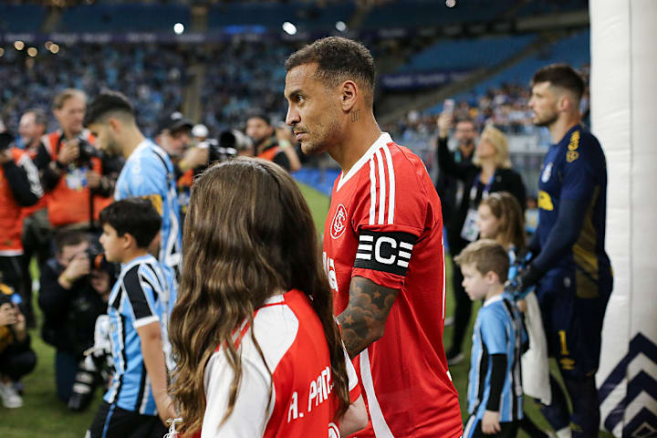 Gremio v Internacional - Brasileirao 2025