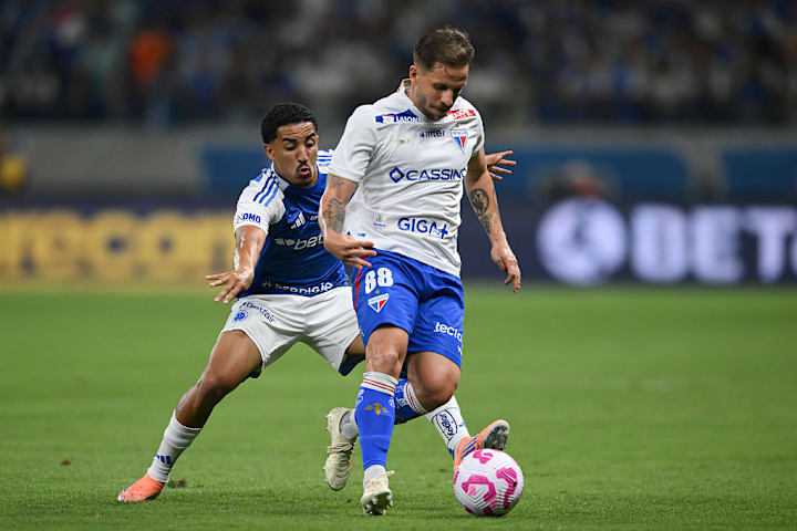 Gabriel Barbosa, Lucas Sasha