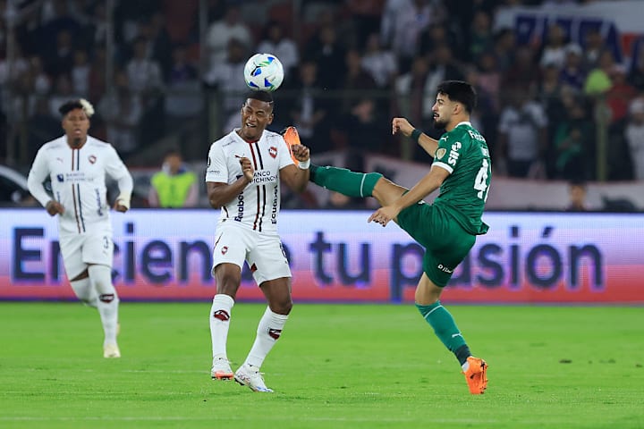 Carlos Gruezo, José Lopez