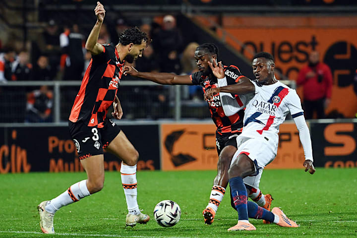 FBL-FRA-LIGUE1-LORIENT-PSG