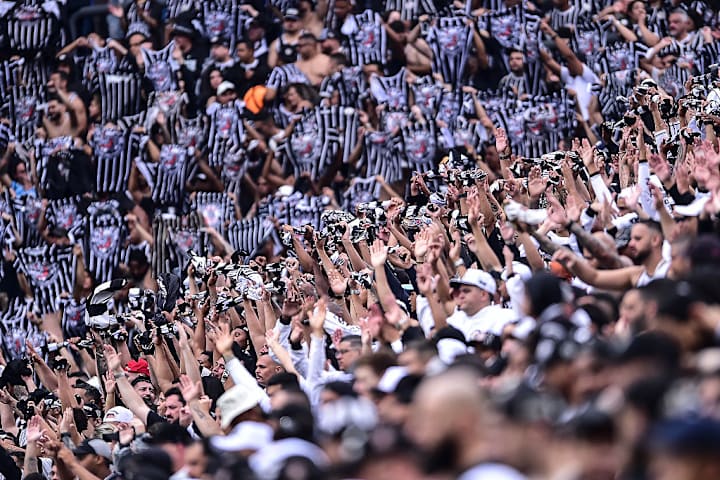 Corinthians v Gremio - Brasileirao 2025