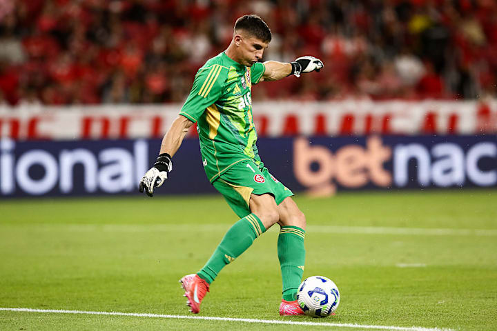 Internacional v Santos - Brasileirao 2025