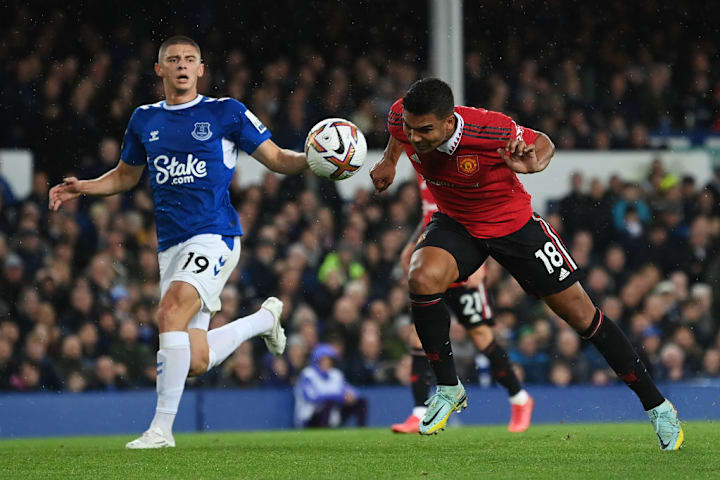 Casemiro, Vitaliy Mykolenko