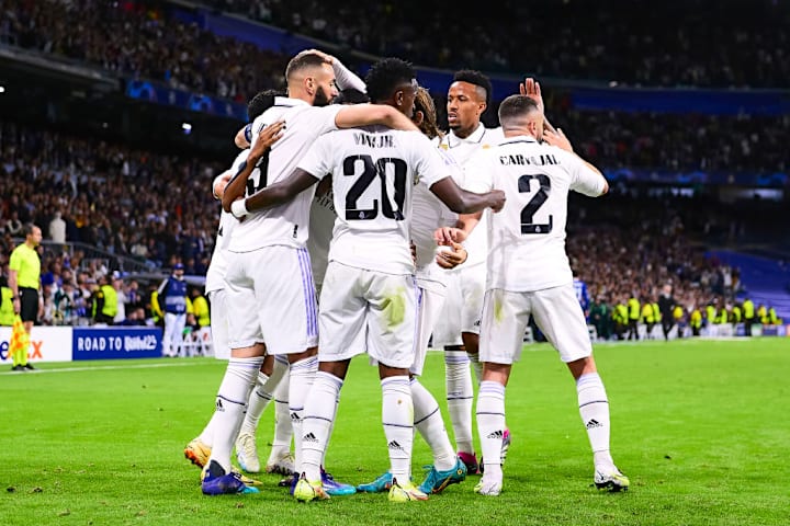 Real Madrid, ilk maçtan 2-0 galip ayrıldı.