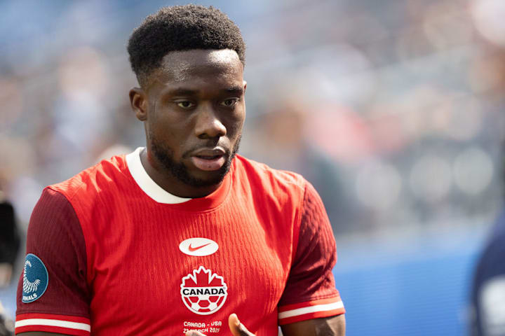 Verletzte sich bei einem Länderspiel für Kanada schwer: Alphonso Davies