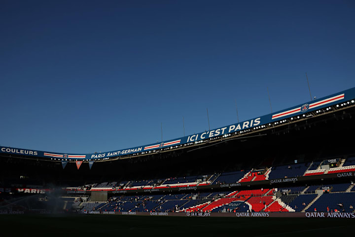 Paris Saint-Germain v Clermont Foot - Ligue 1 Uber Eats