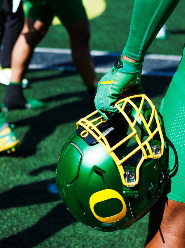 Oregon Ducks uniforms