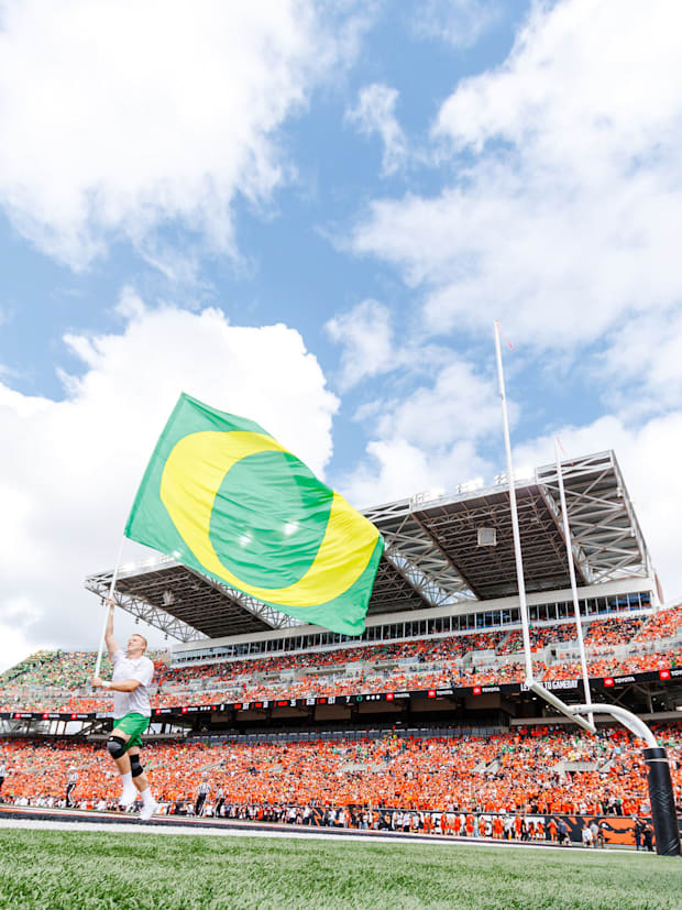 Oregon Ducks vs. Oregon State Beavers