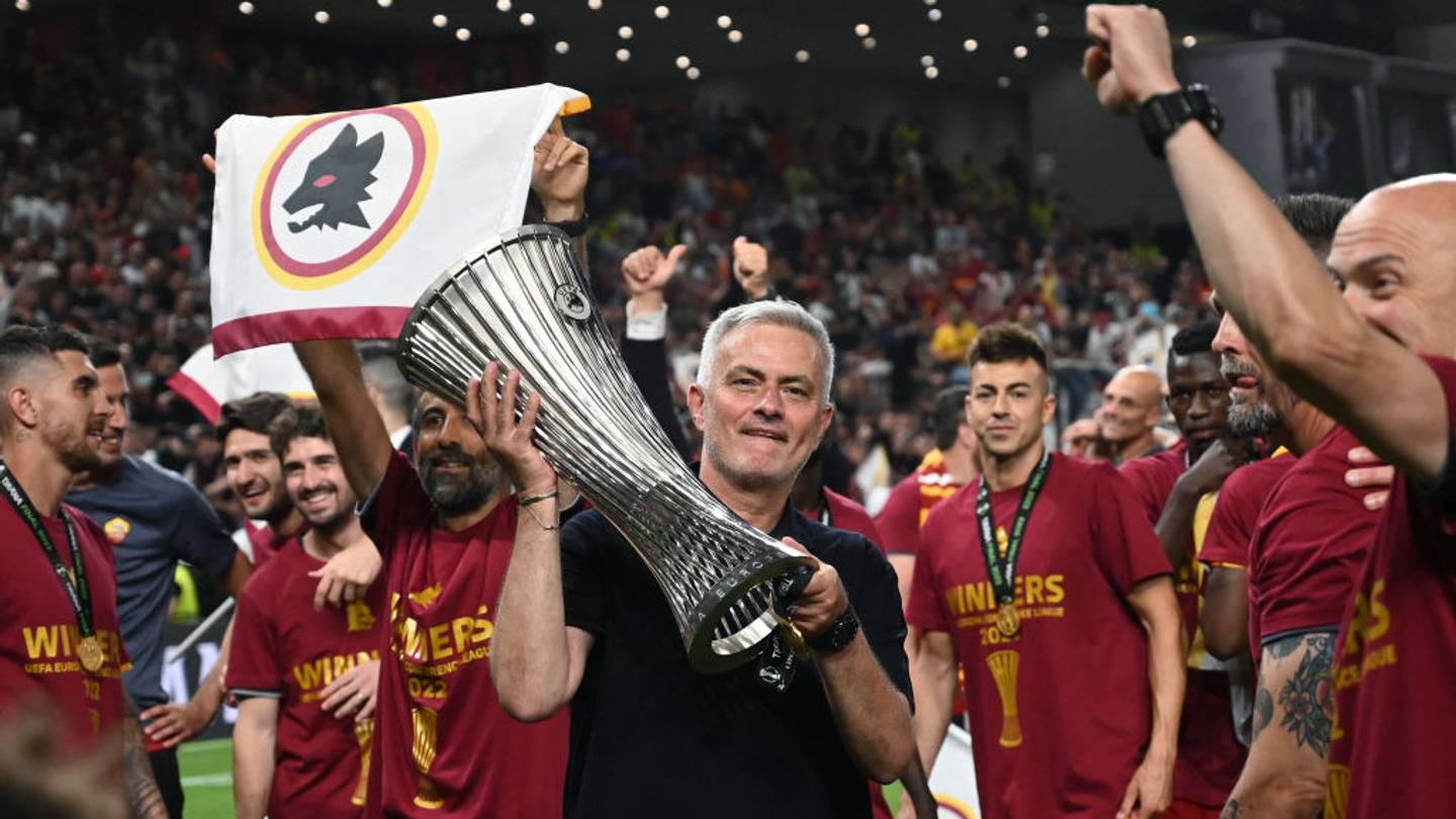 Roma celebrates their Europa Conference League victory