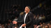 Georgia Tech head coach Damon Stoudamire