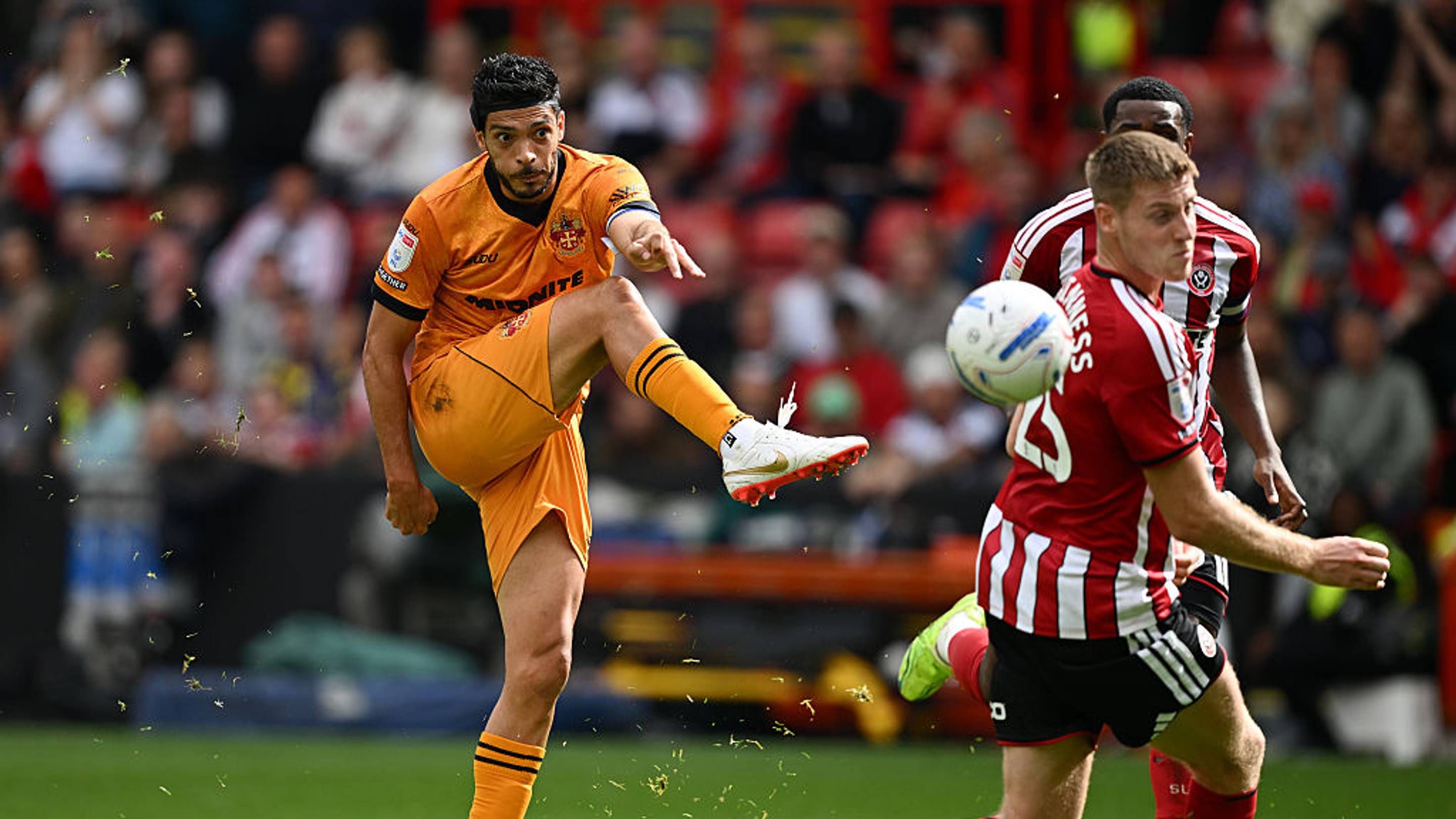 Raúl Jiménez le dio agónico triunfo al Wolverhampton 1-0 en casa del Sheffield United
