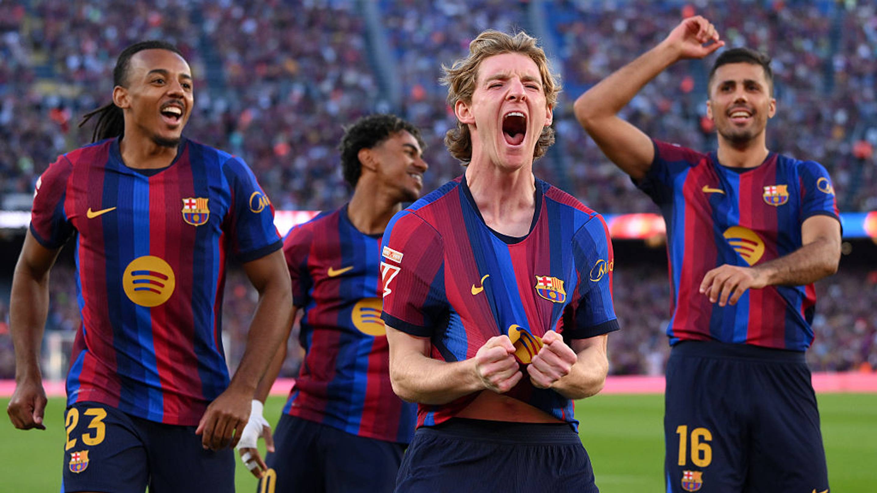 El Barcelona suma y sigue; el Real Madrid gana con sufrimiento al Villarreal