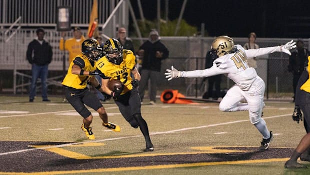 Bishop Verot played Lakewood in the Region 2A-3 football semifinal on Friday, Nov. 22, 2024. The Vikings won 25-12.