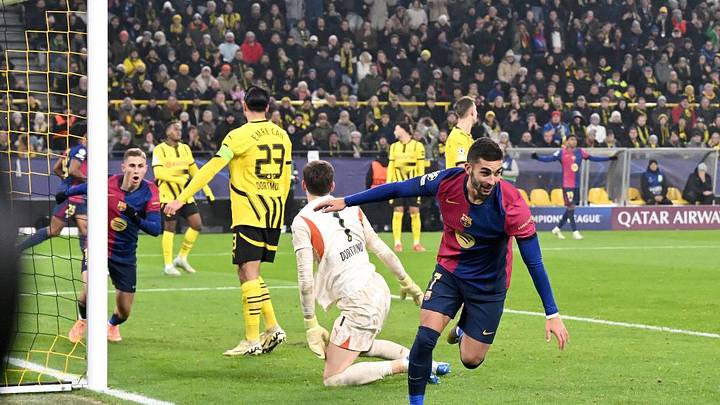 UEFA Champions League 2024/25 Ligue phase 6Borussia Dortmund - FC Barcelone UEFA Champions League 2024/25 Ligue phase 6Borussia Dortmund - FC Barcelone