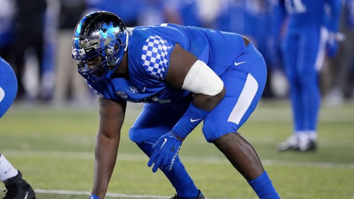 Kentucky star Deone Walker selected by the Arizona Cardinals in 3-round NFL Mock