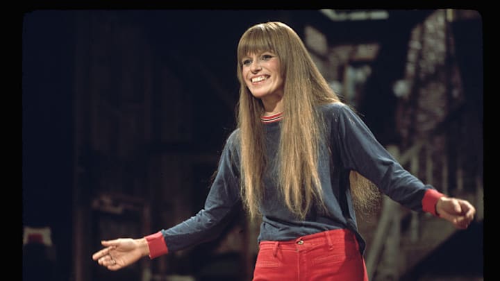 Louise Lasser Smiling on Stage