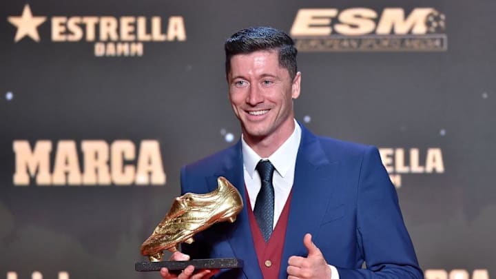 TOPSHOT-FBL-ESP-BARCELONA-AWARD-GOLDEN BOOT