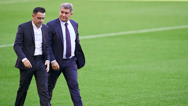 Xavi Hernandez, Joan Laporta