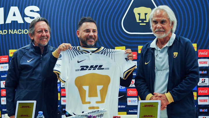 Antonio Mohamed, Leopoldo Silva, Miguel Mejia Baron