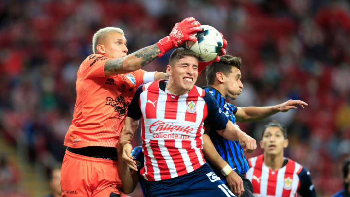 Luis Olivas, Washington Aguerre