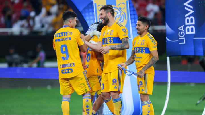 Nicolás Ibañez, Andre-Pierre Gignac