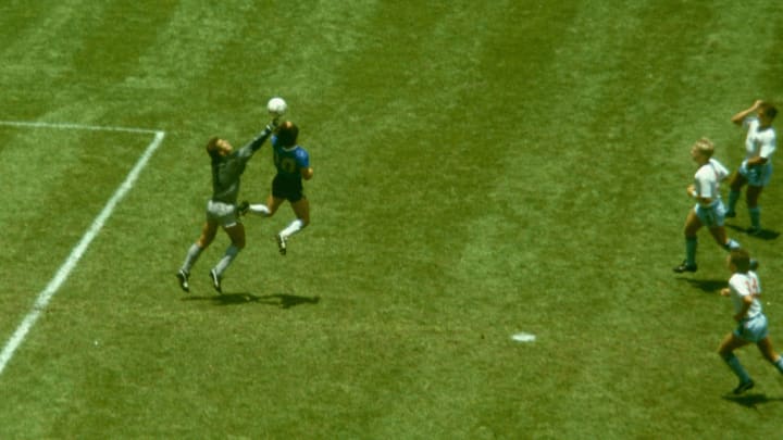 Diego Maradona, Peter Shilton