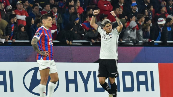 FBL-LIBERTADORES-CERROPORTEÑO-COLOCOLO