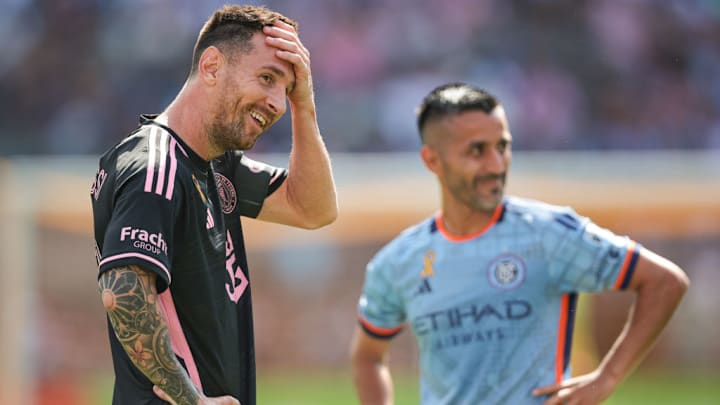 Maximiliano Moralez, Lionel Messi