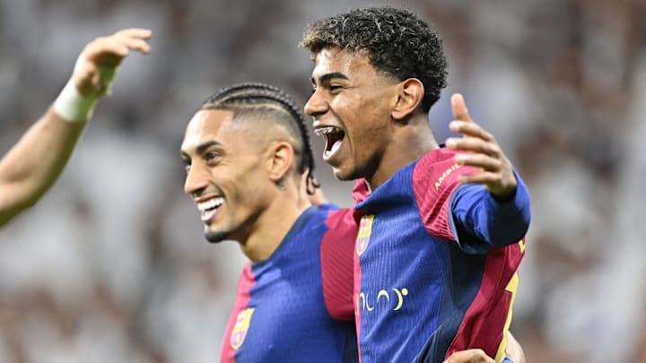 Real Madrid v Barcelona - LaLiga