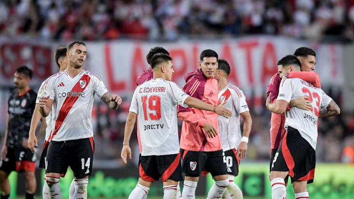 River Plate v Barracas - Liga Profesional 2024