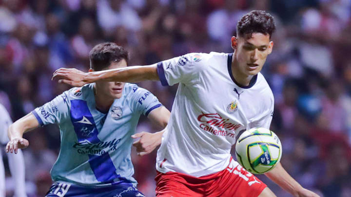 Angel Robles, Gilberto Chiquete