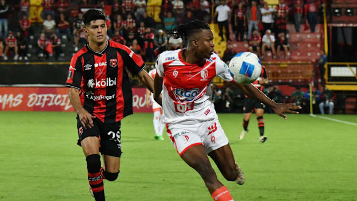 FBL-CONCACAF-CENTRAL-AMERICAN-CUP-ALAJUELENSE-REAL ESTELI