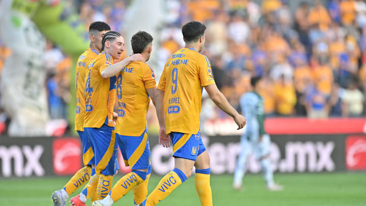 Tigres UANL v Santos Laguna - Torneo Clausura 2025 Liga MX