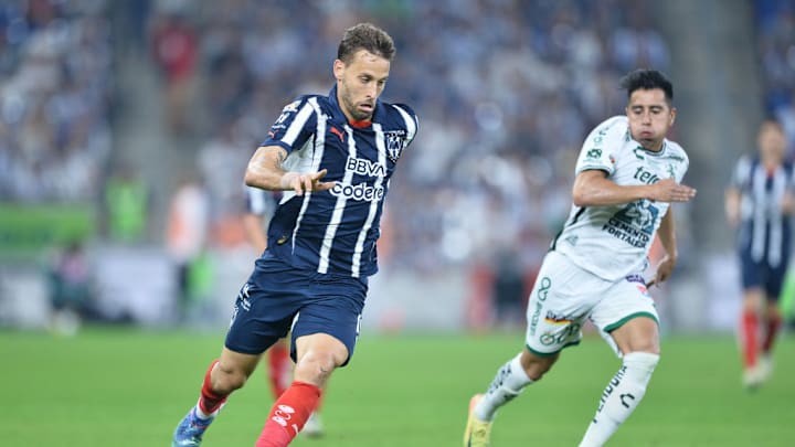 Sergio Canales, Luciano Cabral