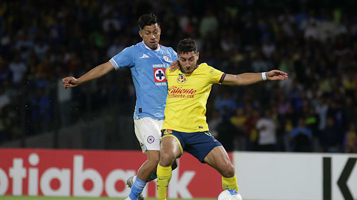 Angel Sepulveda  #9 of Cruz Azul and Sebastian Cáceres #4...