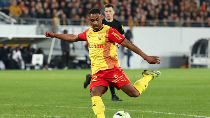 Une des frappes de Wesley Saïd contre l'OGC Nice